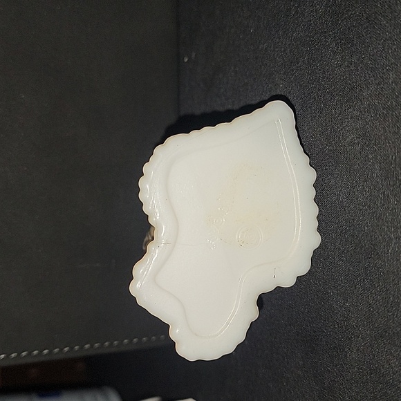 Vintage Avon 1976 Princess of Yorkshire Decanter - Picture 4 of 4